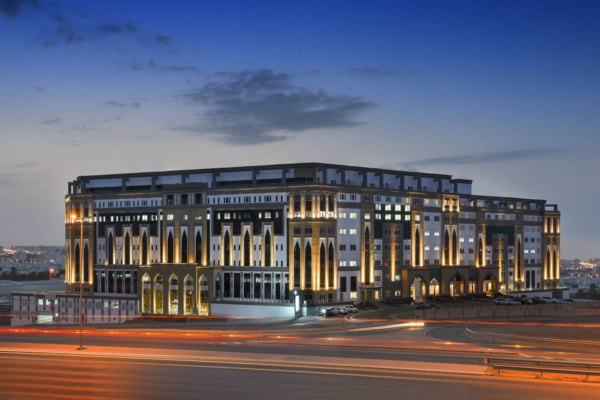 Fraser Suites Muscat Ngoại thất bức ảnh The Ritz-Carlton, Bahrain